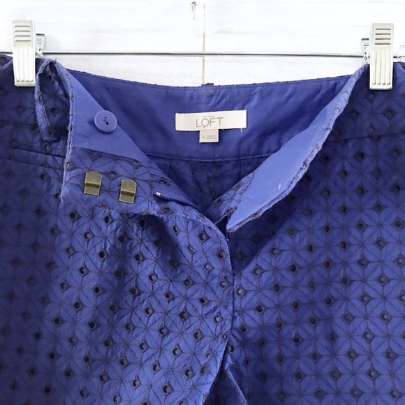 ❌SOLD❌ Ann Taylor LOFT Blue Black Eyelet Shorts - Picture 4 of 7